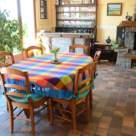 ベッド・アンド・ブレックファスト Pierre & Scully エキアン・プラージュ